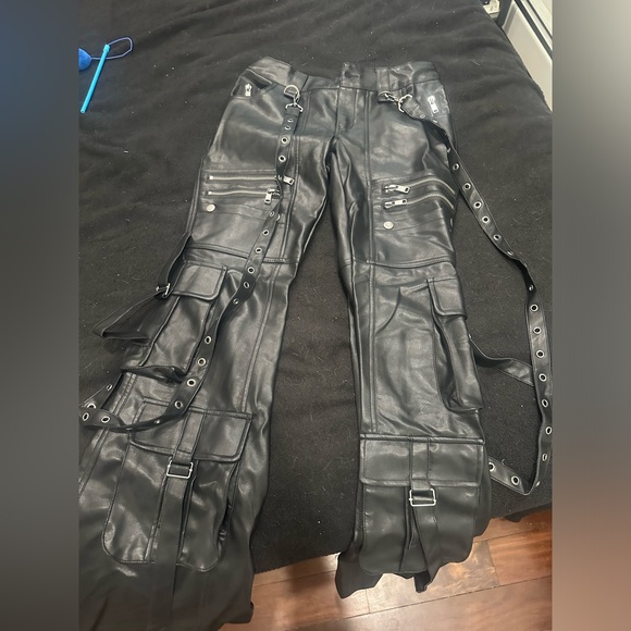 Aurora cargo jeans vegan leather size S - Picture 2 of 3